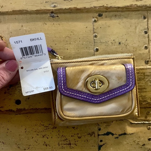 COACH MINI WALLET KEYCHAIN MINI BAG WALLET - Picture 6 of 7